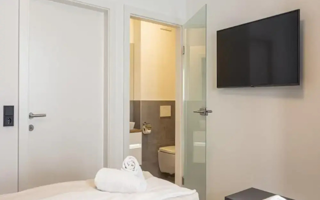 Nice Apartment With Shared Pool