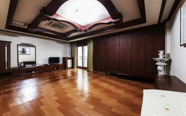 GunSan Riverhill Hotel