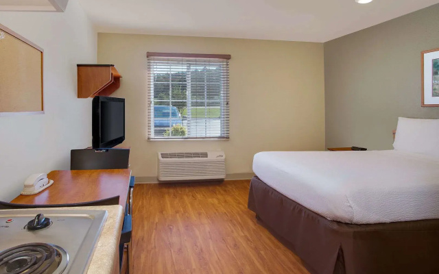 Studio 6 Extended Stay Birmingham Pelham  AL