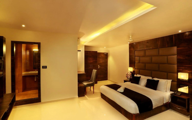 Aura One Hotel
