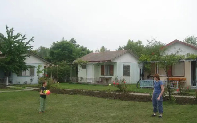 Vestony Bungalows