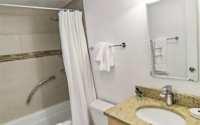 Lodge Condo 24