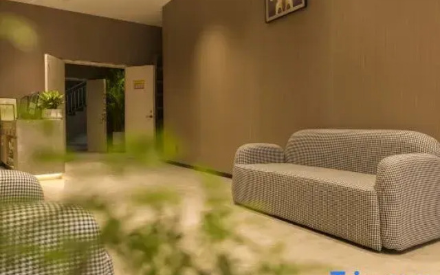 Qiyuan Serviced Apartment (Provincial Central Hospital)