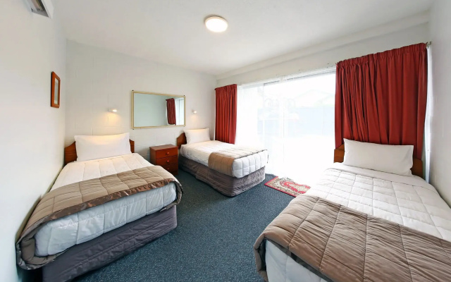 289 Midway Motel