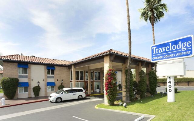 Travelodge by Wyndham Orange County Airport/ Costa Mesa 0