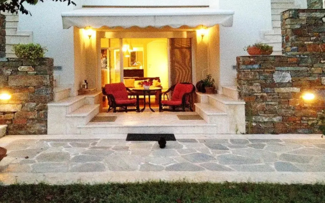 Lovely apartm.near airport