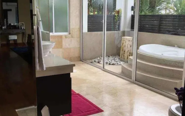 Penang Luxury Seaside Holiday Villa