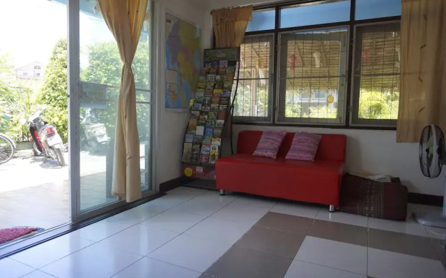 The Blue 14 House(เดอะ บลู 14 เฮาส์)