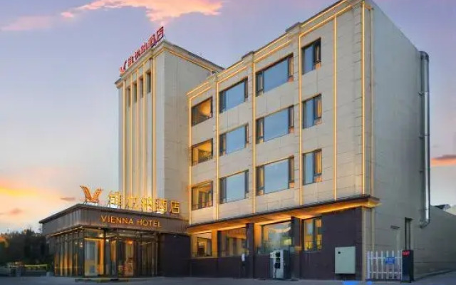 Vienna Hotel (Dalian Lushun Center Square Branch)