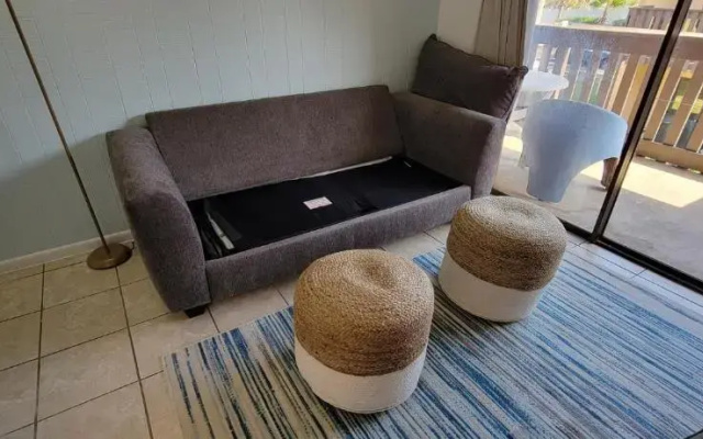 Tiki Condo 261