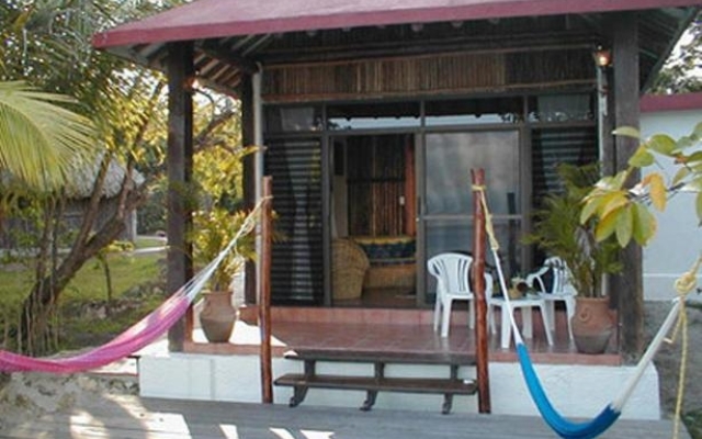 Hotel Rancho Encantado вид на фасад