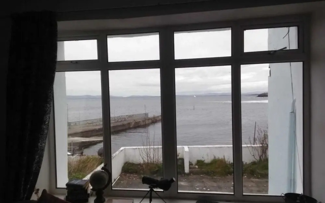 The Boathouse Lodge