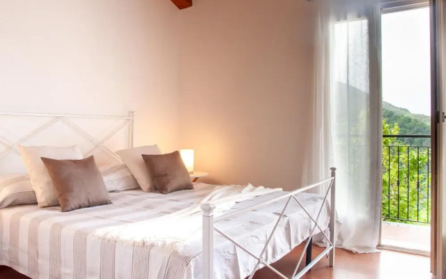 Nice Home in Moneglia With 2 Bedrooms and Wifi