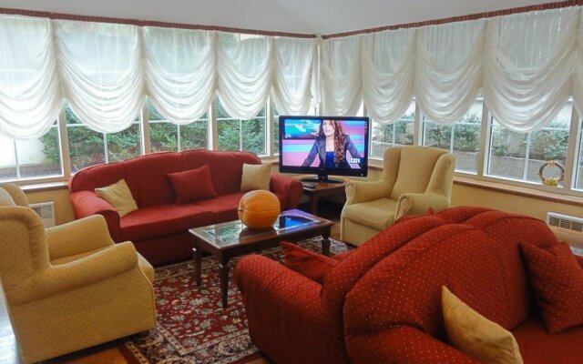 Апартаменты Mala Strana Apartments комната для гостей
