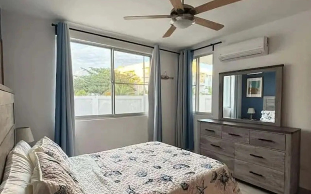 Modern 2BR Escape White Sands Beach Access