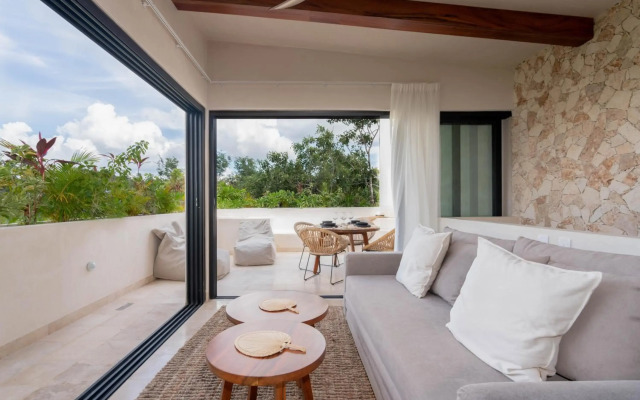 Exclusive 2BR Penthouse & Rooftop Pool, Aldea Zama