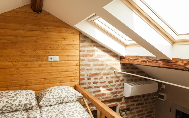 Vitosha Blvd - Attic Studio
