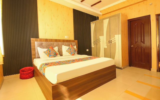 Fabhotel 9 Palm