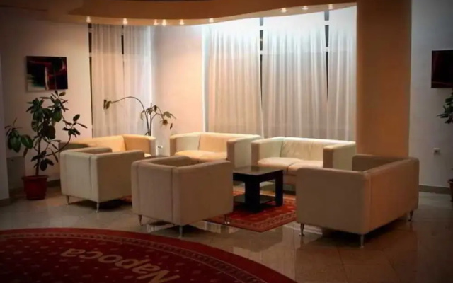 Hotel Opal