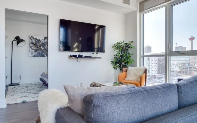 Sweeping Views Luxury 2BR Suite