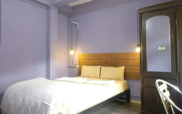 Sun Apartment & Guest House