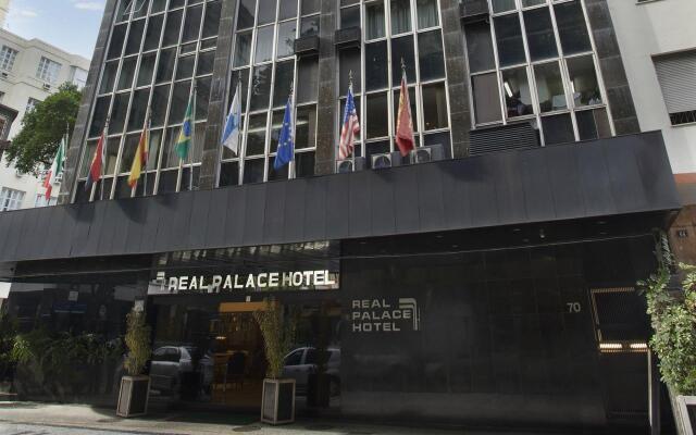 Real Palace Hotel вид на фасад