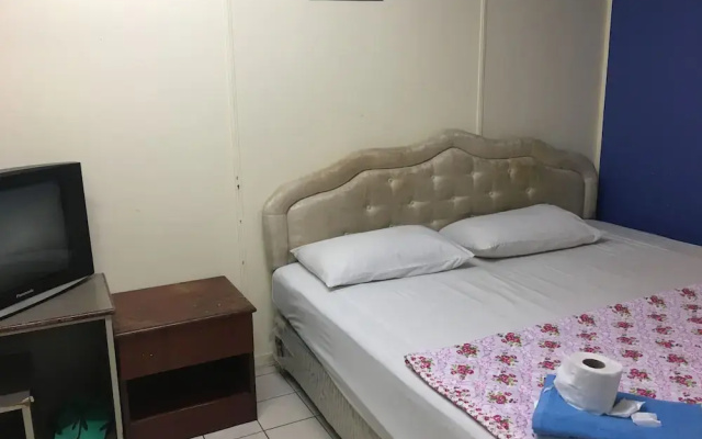 Halcyon Hotel