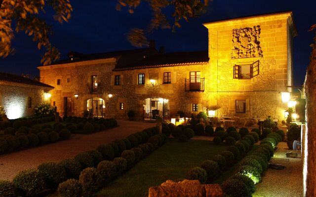 Hotel Palacio de la Peña вид на фасад