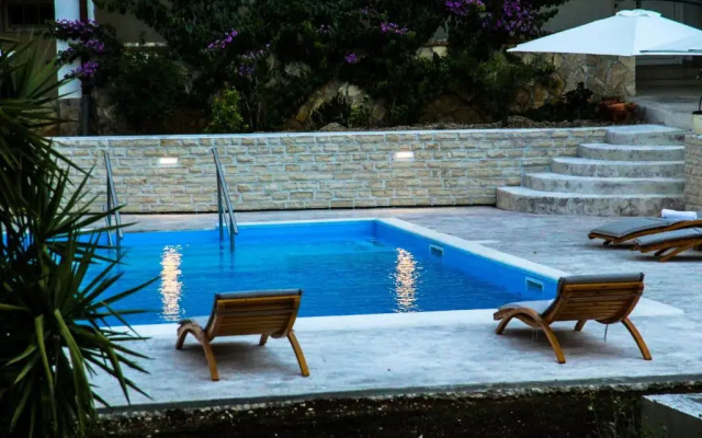 Merita Apartments