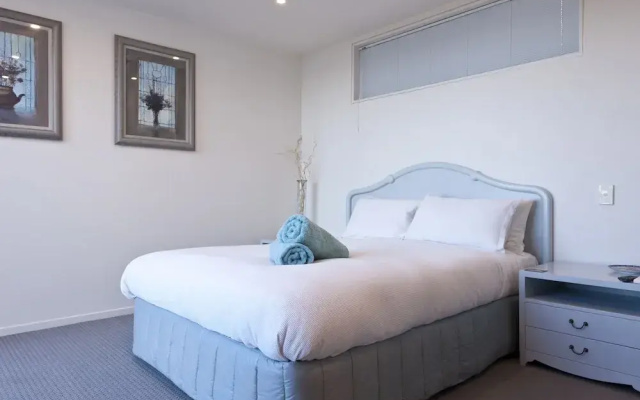 567 Sandy Bay