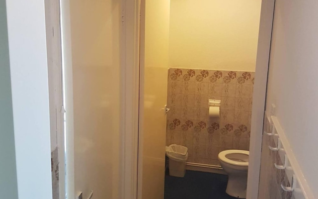 Flat Apsley 3 Sleeps 4 Near Beach