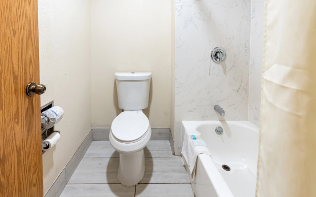 Budget Inn Corcoran Near Tulare CA 43