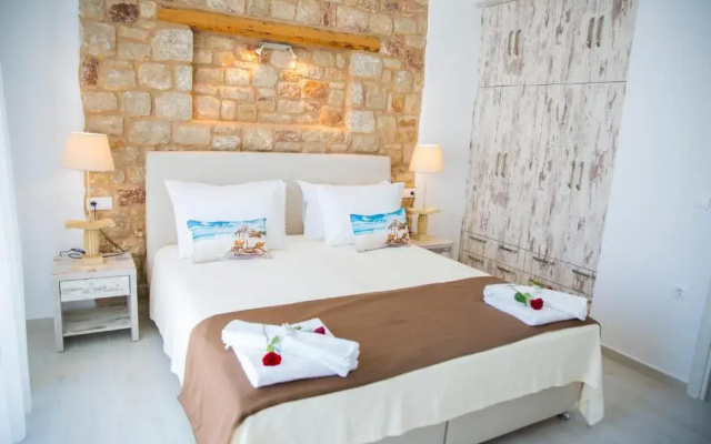 Haraki Stone Apartments