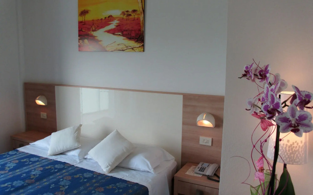 Hotel Sahara