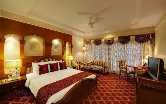 Hotel Babylon International