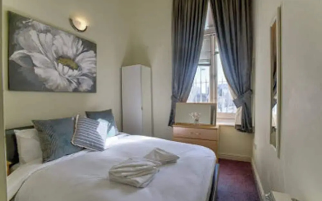 Karah Suites Wilton Place