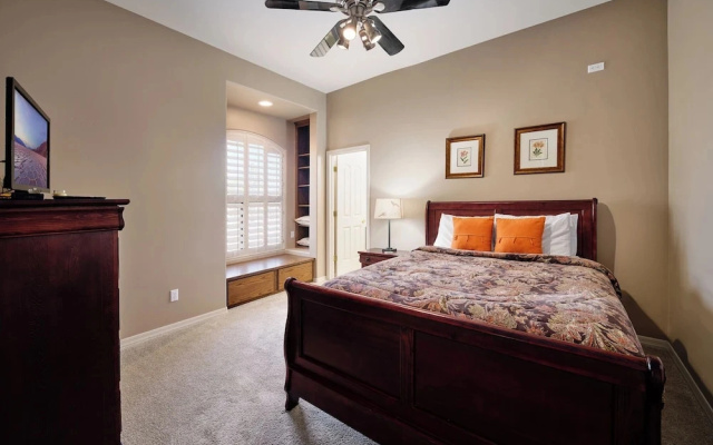 Valley View Villa - Private Pool - Hidden Bedroom
