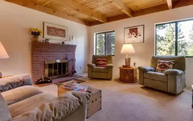 Donner Lake Cedar Lodge