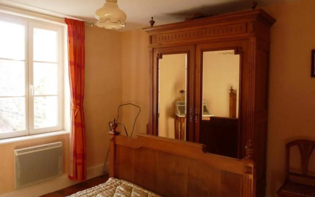 Gîte Ferrières-sur-Sichon, 4 pièces, 6 personnes - FR-1-489-191