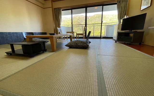 Takayu Onsen Kagetsu Highland Hotel