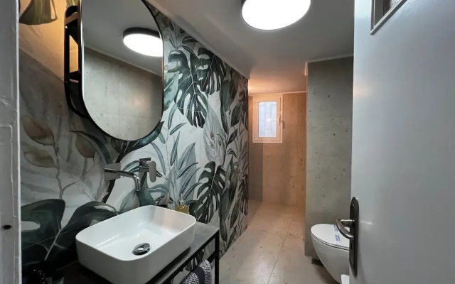 Plaka Luxury Apartment