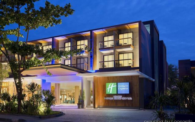 Holiday Inn Express Phuket Patong Beach Central, an IHG Hotel - SHA Extra  Plus in Phuket, Thailand from 37$, photos, reviews 