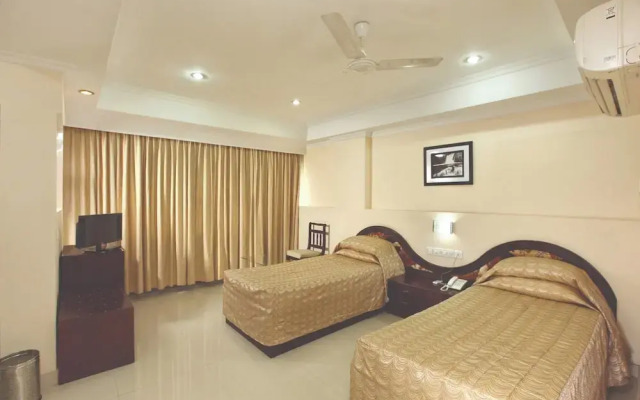 Hotel Indraprastha Kayamkulam