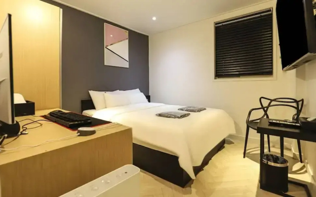 Chess Hotel