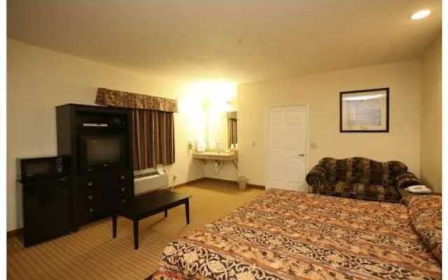 Redwood Suites