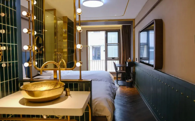 Shanghai Jinli S Hotel (Xinhua Road Jiaotong University Branch)