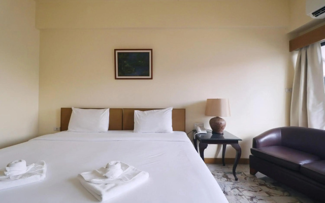 Nonthaburi Palace Hotel