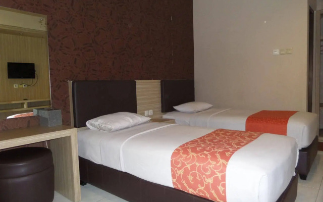 Luminor Hotel Jember by WH