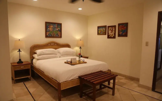 The Colonial at Jaguar Reef
