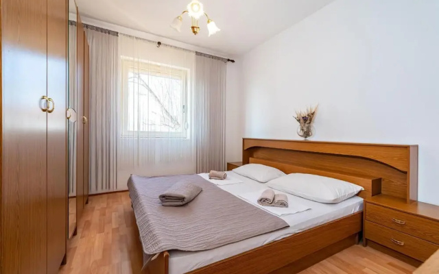 Stunning Apartment in Jasenice With 3 Bedrooms and Wifi